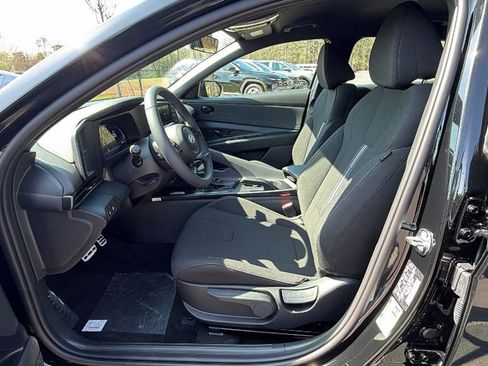 New 2026 Hyundai Elantra Sport image 9