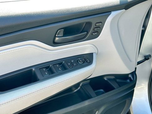 Used 2019 Honda Odyssey EX-L image 17