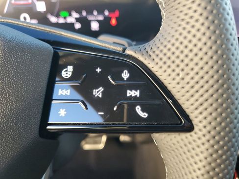 New 2025 Audi SQ5 Premium Plus image 24