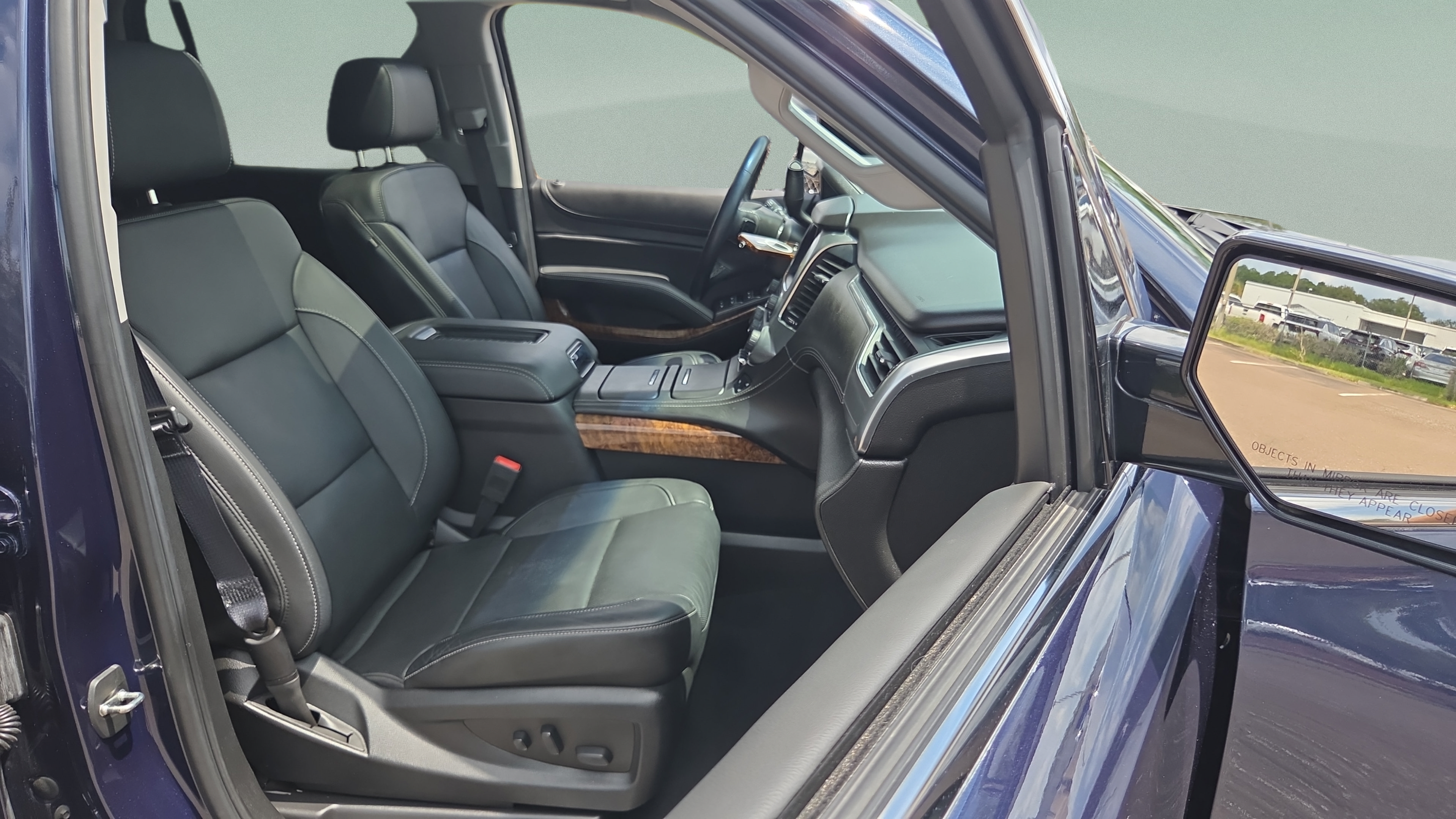 Used 2019 Chevrolet Tahoe Premier AWD/4WD image 26