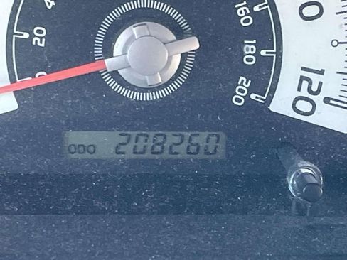 Used 2012 Toyota FJ Cruiser 4WD image 34