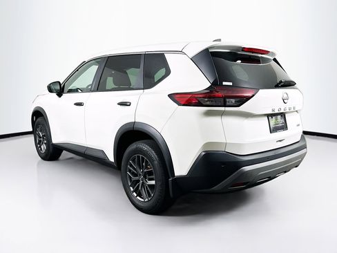 Used 2023 Nissan Rogue S AWD/4WD image 5