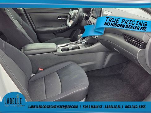 Used 2023 Nissan Sentra SV FWD image 13