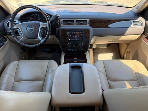 Used 2012 GMC Yukon XL Denali image 19