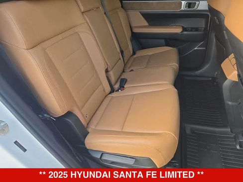 Used 2025 Hyundai Santa Fe Limited FWD image 20