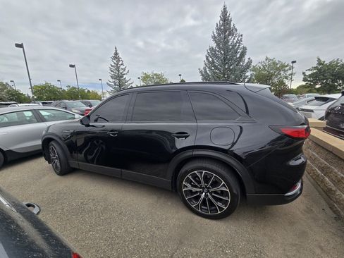 Used 2025 MAZDA CX-70 Plug-In Hybrid w/ Premium Pkg AWD/4WD image 2