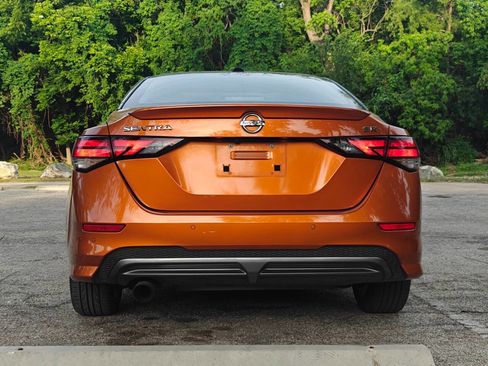 Used 2020 Nissan Sentra SR w/ Premium Package FWD image 5
