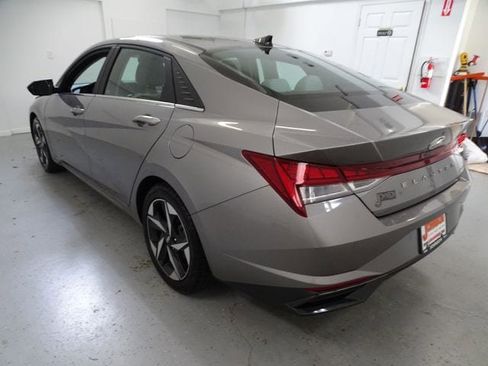 Used 2023 Hyundai Elantra Limited w/ Cargo Package FWD image 20