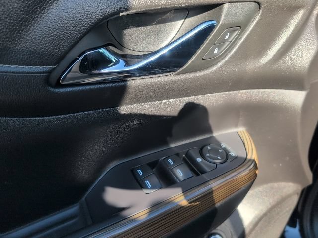 Used 2022 GMC Acadia SLE AWD/4WD image 13