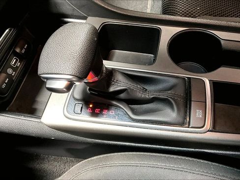 Used 2020 Kia Optima LX image 17