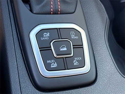 New 2026 Nissan Frontier PRO-4X w/ Pro-4x Convenience Package image 29