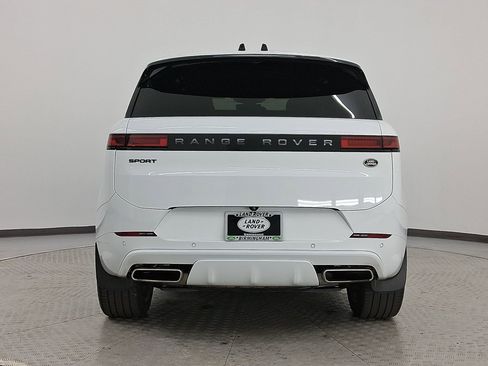 Used 2023 Land Rover Range Rover Sport SE Dynamic image 10