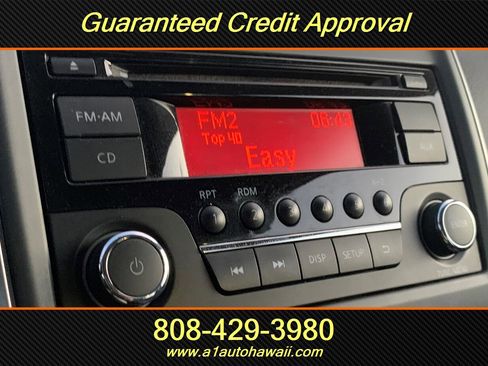 Used 2018 Nissan Versa SV FWD image 10