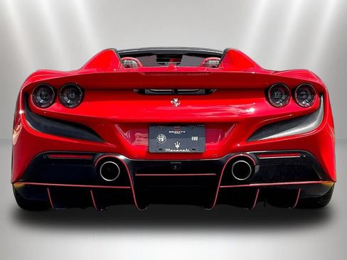 Used 2022 Ferrari F8 Tributo RWD image 5