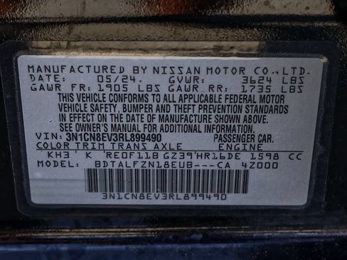 Used 2024 Nissan Versa SV FWD image 32