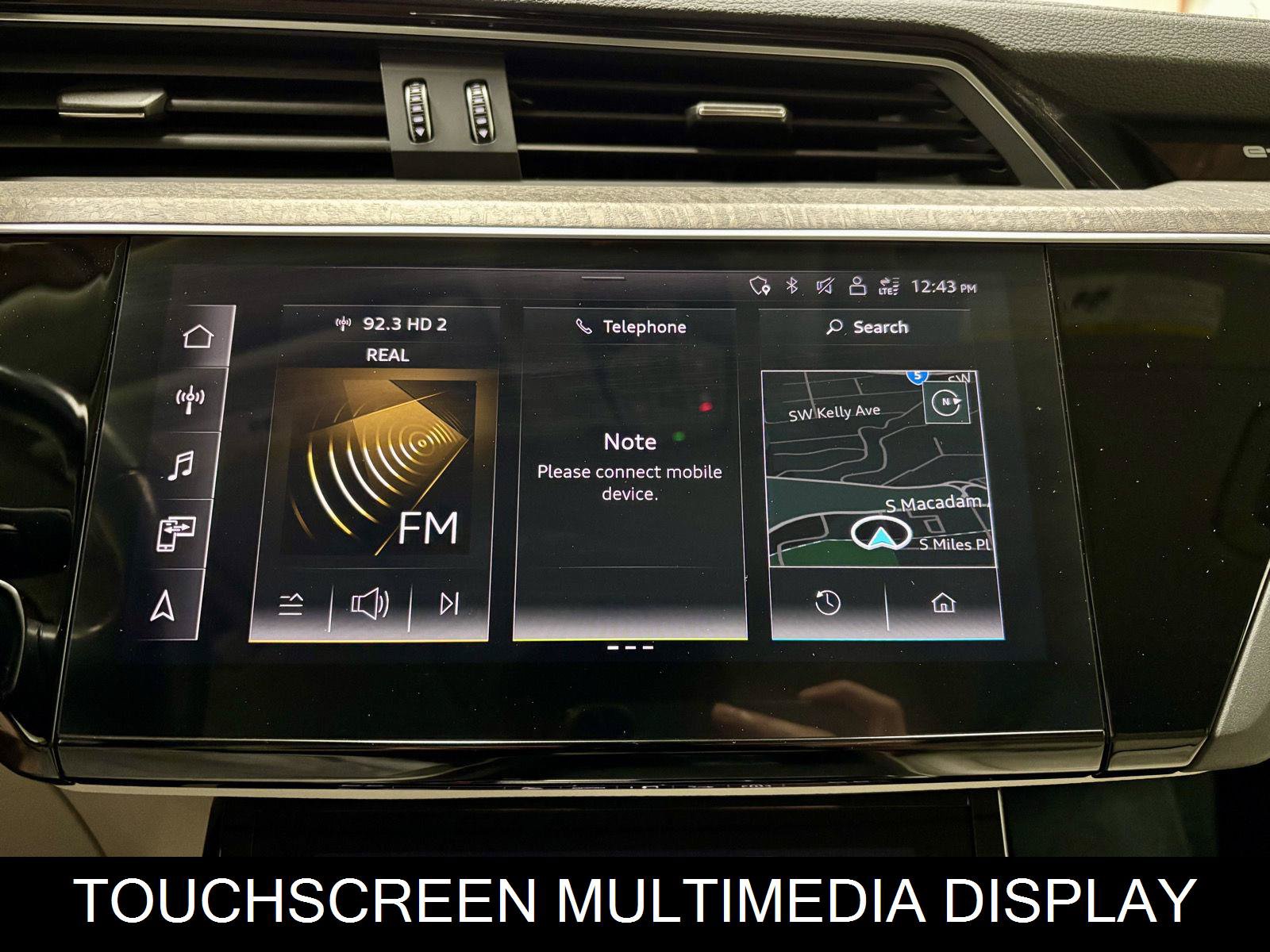 Used 2024 Audi Q8 e-tron Premium AWD/4WD image 36