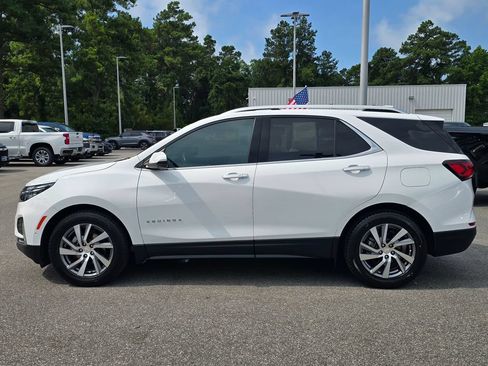 Certified 2022 Chevrolet Equinox Premier FWD image 2