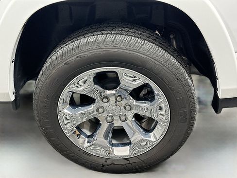 New 2025 RAM 1500 Big Horn AWD/4WD image 9