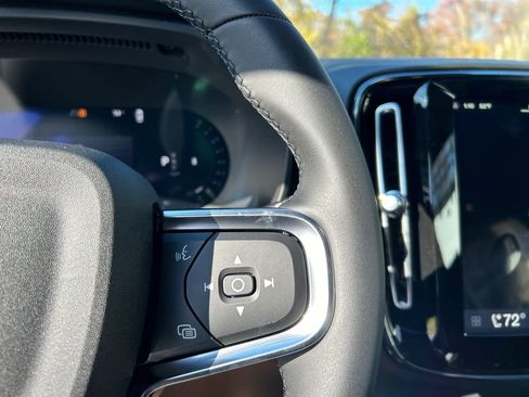 New 2026 Volvo XC40 B5 Ultra w/ Climate Package AWD/4WD image 14