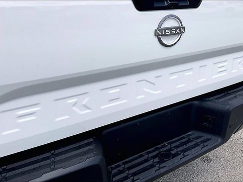 Used 2025 Nissan Frontier S RWD image 23
