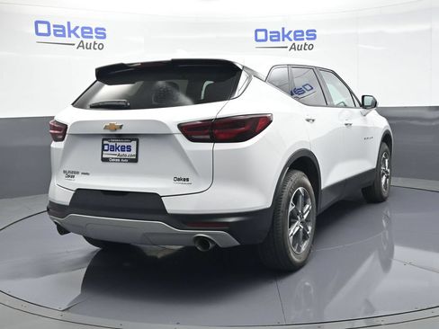 Used 2025 Chevrolet Blazer LT AWD/4WD image 7