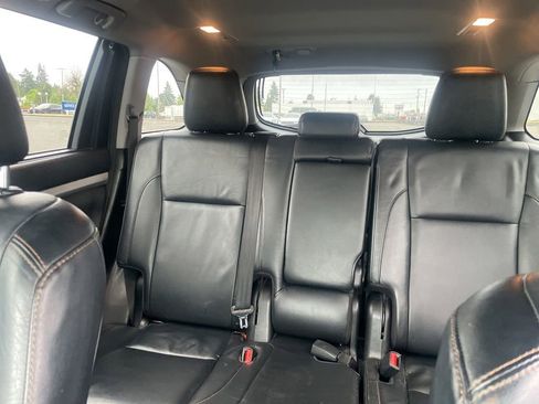 Used 2017 Toyota Highlander XLE AWD/4WD image 20