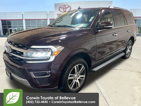 Used 2024 Ford Expedition Limited image 4