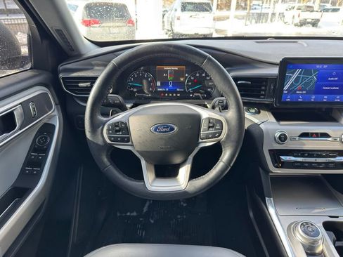 Used 2021 Ford Explorer XLT w/ Equipment Group 202A image 33
