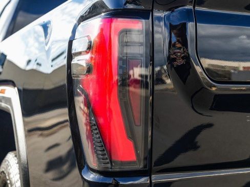 Used 2024 GMC Sierra 2500 AT4 w/ AT4 Premium Plus Package image 13