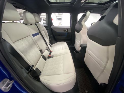 Certified 2025 MINI Cooper S image 29