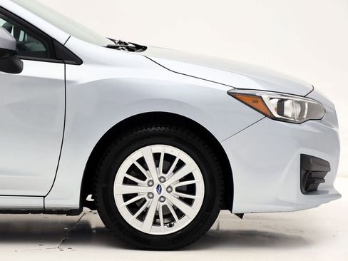 Used 2017 Subaru Impreza 2.0i Premium image 4