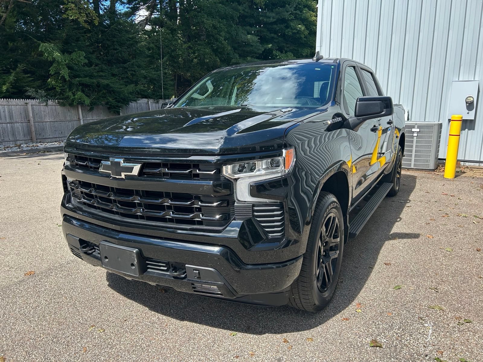 Used 2022 Chevrolet Silverado 1500 RST AWD/4WD image 9