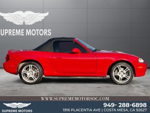 Used 2004 MAZDA MX-5 Miata w/ Convenience Pkg image 1