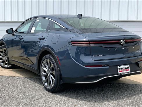 New 2026 Toyota Crown AWD/4WD image 3