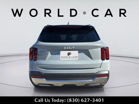 Certified 2025 Kia Sorento S image 14