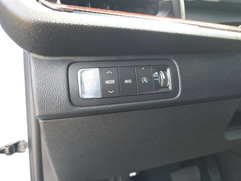 Used 2026 Chevrolet Traverse Z71 w/ LPO, Illumination Package AWD/4WD image 17