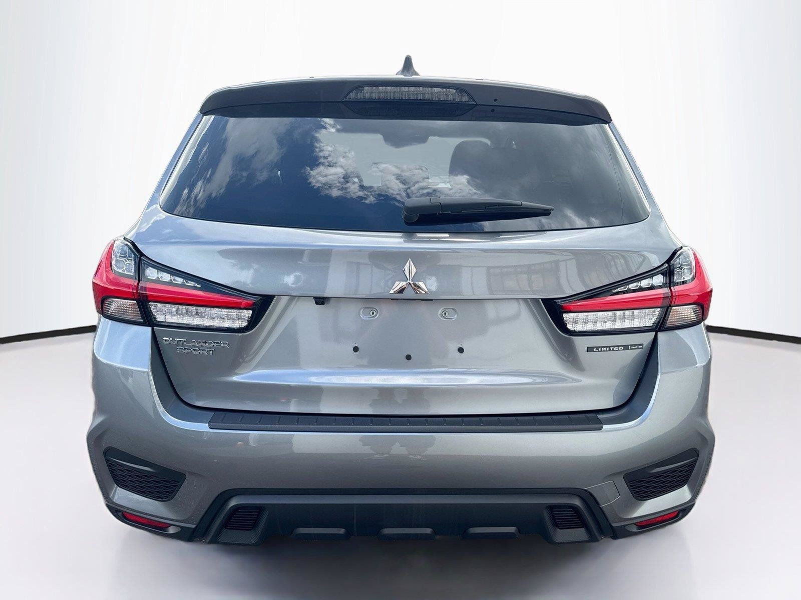 New 2027 Mitsubishi Outlander Sport FWD image 4