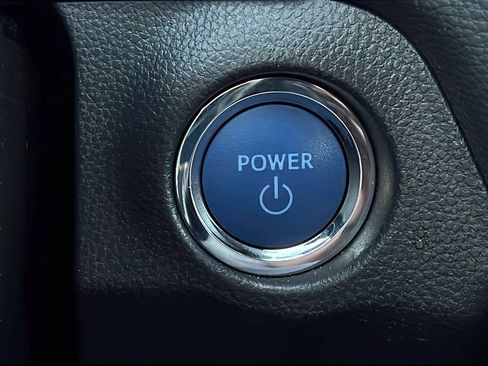 Used 2021 Toyota RAV4 XLE Premium AWD/4WD image 23