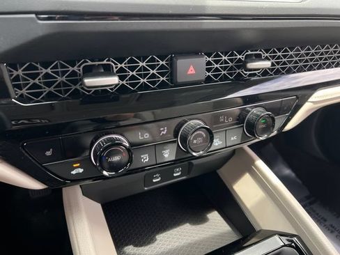 Used 2024 Honda Accord EX-L image 25