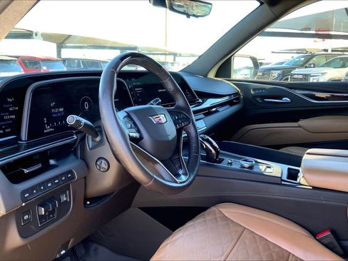 Used 2023 Cadillac Escalade Sport w/ Touring Package image 17