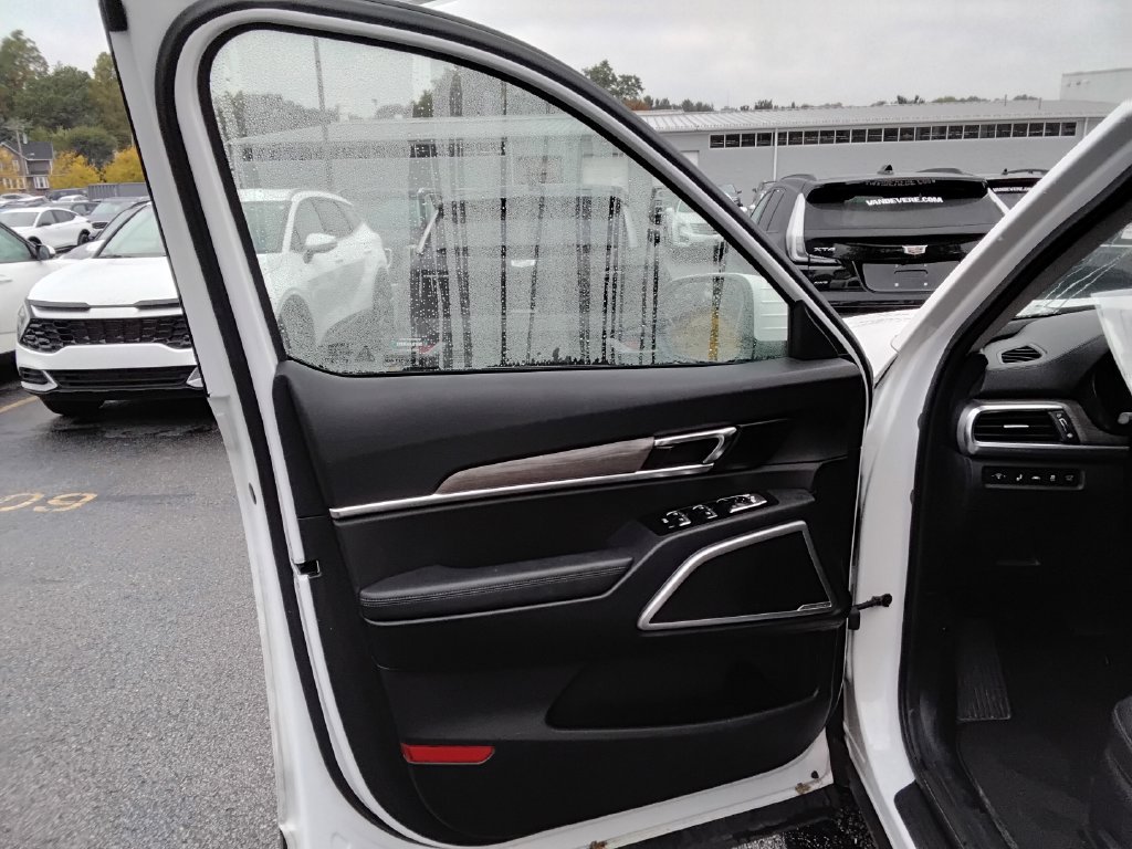 Used 2020 Kia Telluride EX AWD/4WD image 9