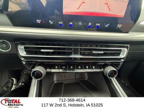 Used 2025 Chevrolet Traverse LT AWD/4WD image 28
