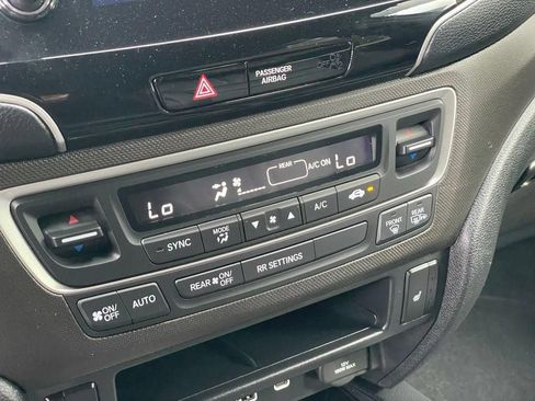 Used 2024 Honda Passport TrailSport image 19