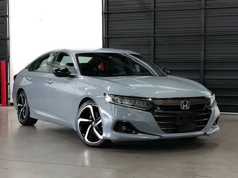 Used 2022 Honda Accord Sport image 5