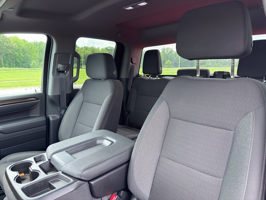 Used 2023 Chevrolet Silverado 1500 LT AWD/4WD image 25
