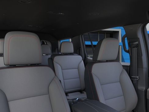 New 2026 Chevrolet Traverse LT w/ Driver Confidence Package FWD image 24