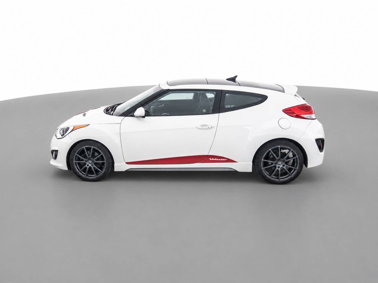 Used 2015 Hyundai Veloster Turbo w/ Option Group 04 FWD image 8