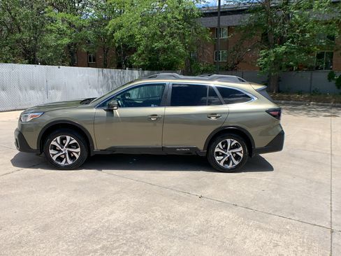 Used 2021 Subaru Outback Limited XT w/ Popular Package #2 AWD/4WD image 2