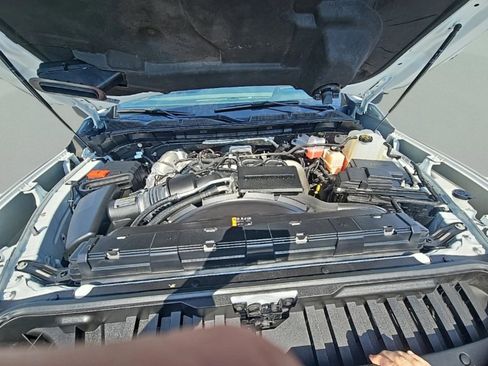 Used 2024 GMC Sierra 2500 AT4 w/ AT4 Premium Plus Package image 5