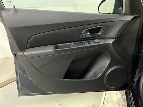 Used 2014 Chevrolet Cruze LT w/ Technology Package image 26